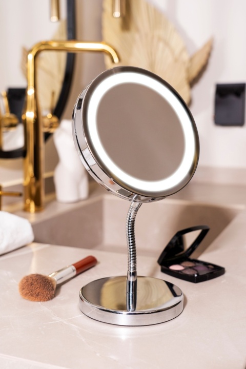 Lustro z podświetleniem LED Adler AD 2159