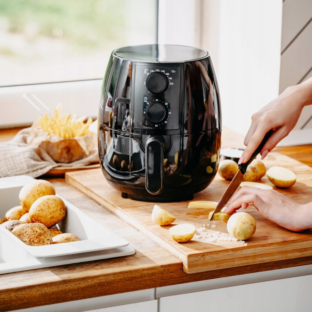 MOCNA FRYTKOWNICA BEZTŁUSZCZOWA 2,5L AIRFRYER 1600W NIEPRZYWIERAJĄCA Waga produktu z opakowaniem jednostkowym 1 kg